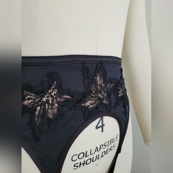 DITA VON TEESE satin stocking garters with nude lace detail - Picture 11 of 12